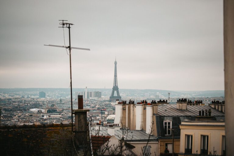 Création site internet Paris : guide complet pour réussir votre projet web en 2026