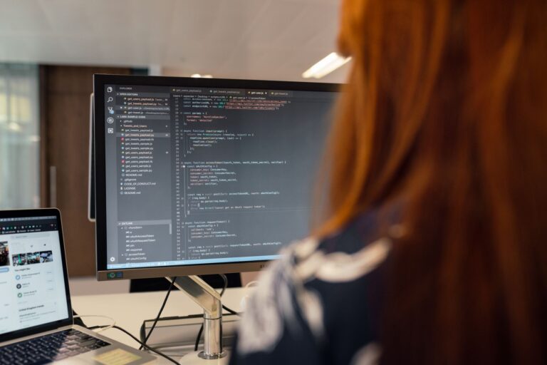Application web sur mesure pour PME : guide complet 2026